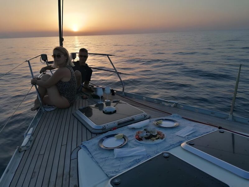 Tropea: Sunset Aperitif on a Sailing Boat - Key Points