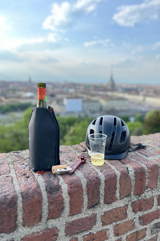 Turin: City Center Bike Tour With Gourmet Box and Wine - Tour Overview