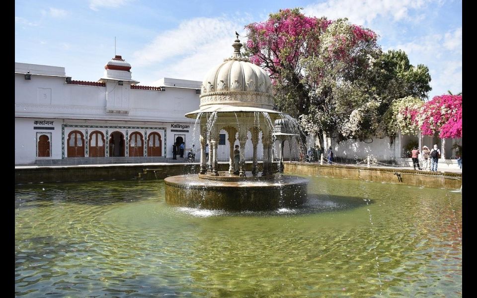 Udaipur Full-Day Private Sightseeing Tour With Guide - Key Points