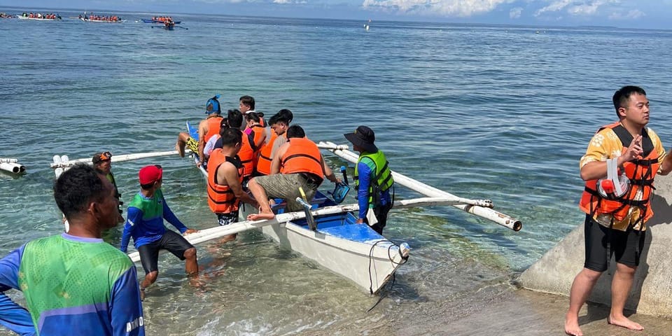 Ultimate Whaleshark Encounter: Taug Private Tour - Key Points