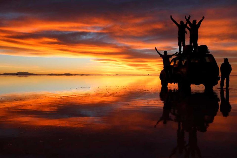 Uyuni Salt Flats: Sunset + Night Stars - Key Points