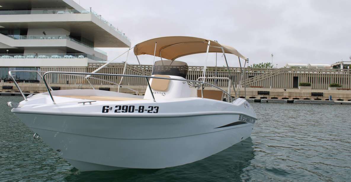 VALENCIA BOAT WITH LICENSE - Key Points