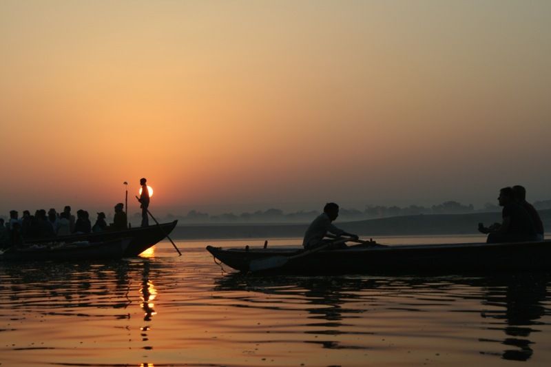 Varanasi : Sunrise Boat Tour - Key Points