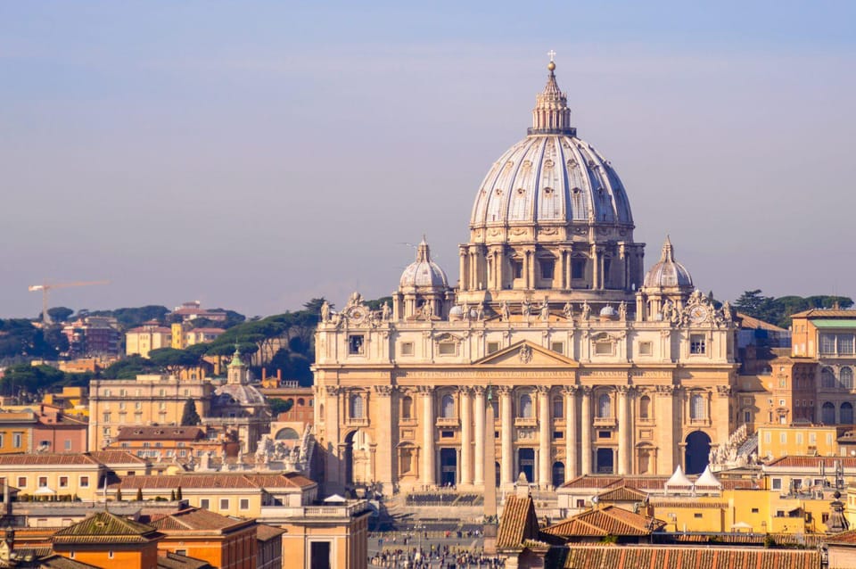 Vatican and Beyond: Art, History, and Tranquility Walk - Key Points