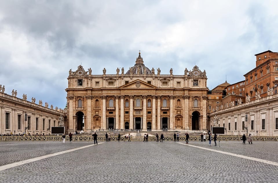 Vatican Treasures: Family Journey Through Art & History - Key Points