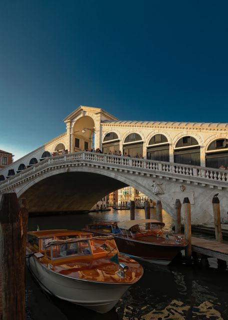 Venice Audiotour: Between Canals and Centennial Stories - Key Points