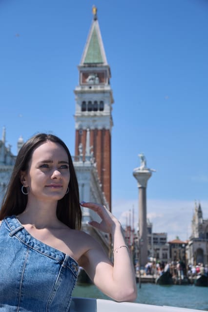 Venice: Boat Tour With Photoshoot Included - Key Points