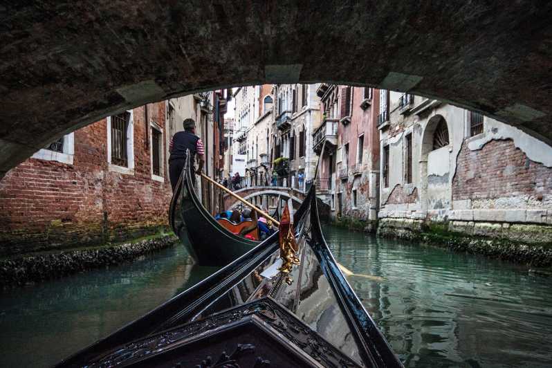 Venice: Evening Gondola Ride and Ghosts & Legends Tours - Key Points