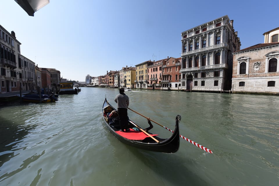 Venice: Grand Canal Private 60-Minute Gondola Ride - Key Points