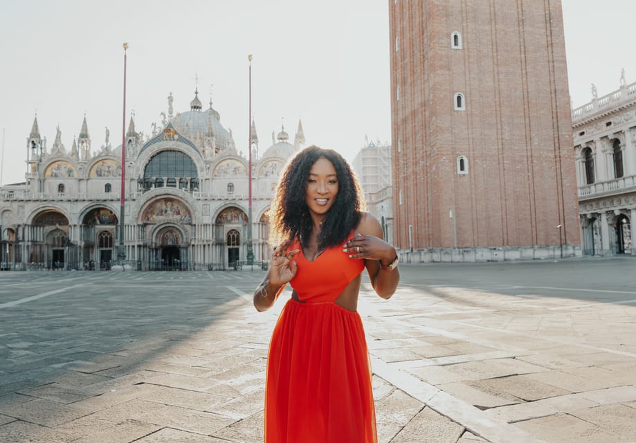 Venice: Private Photoshoot With Professional Photographer - Key Points