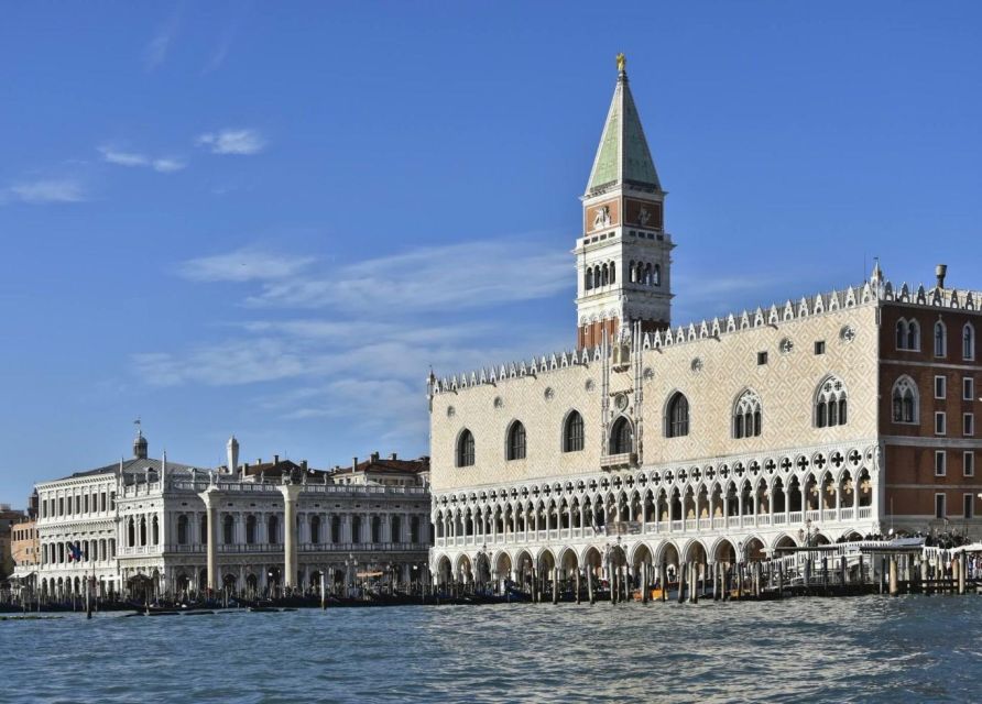 Venice: Walking Tour With Audio Guide in French - Key Points