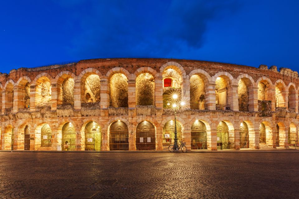 Verona: First Discovery Walk and Reading Walking Tour - Key Points