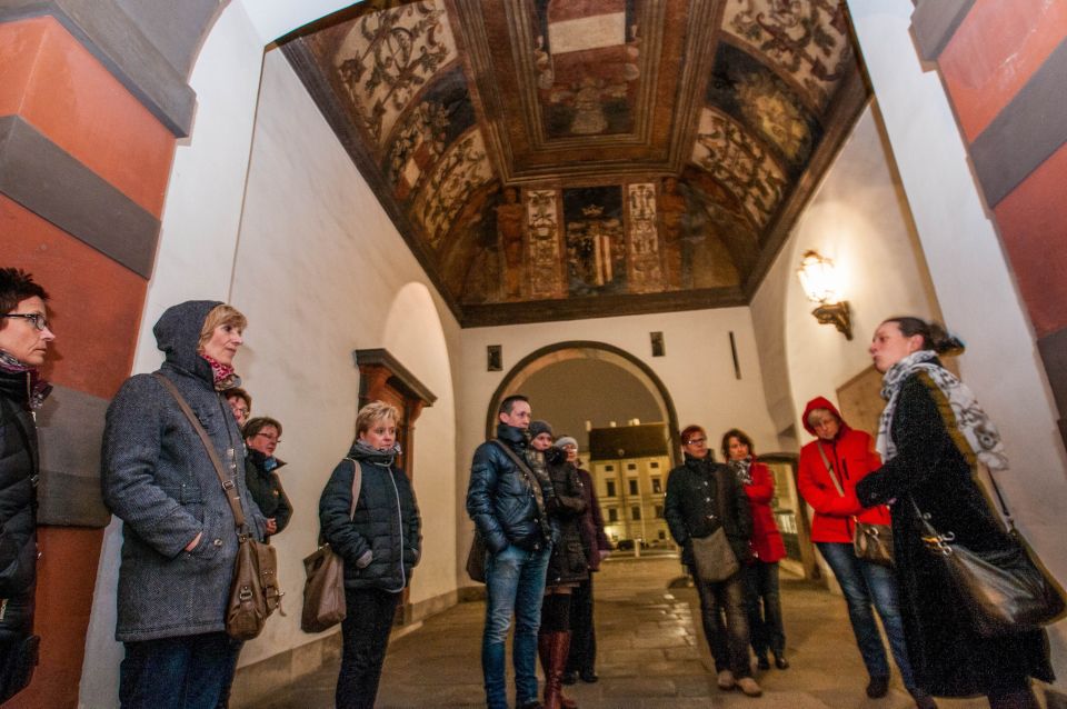 Vienna: Ghosts and Legends Guided Nighttime Walking Tour - Good To Know