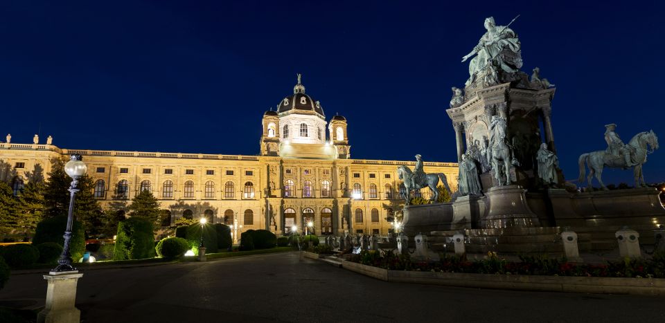 Vienna: Panoramic Night Tour by Bus - Good To Know