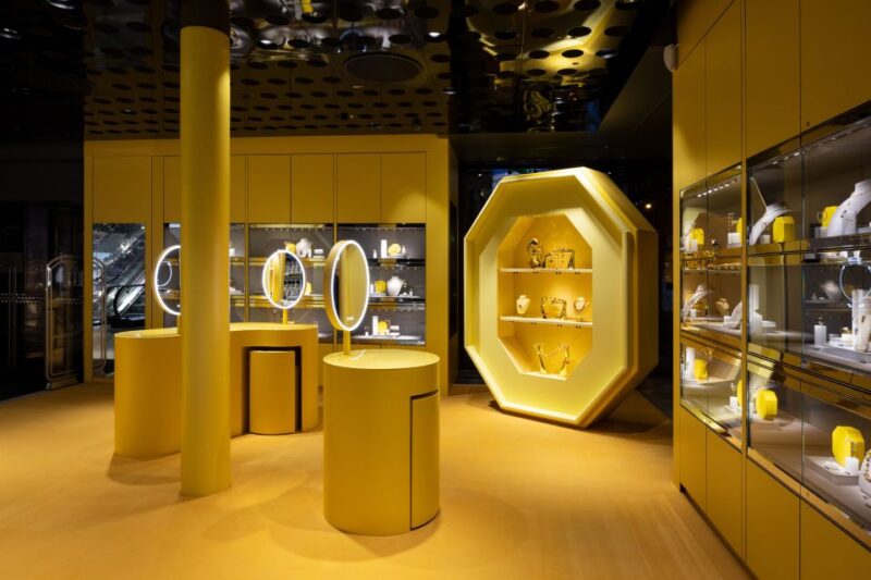 Vienna: Swarovski House Tour With Champagne and Gift - Good To Know