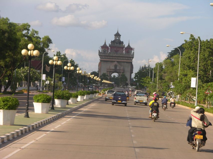 Vientiane: Private Full-day Must-See Sights & Sunset Tour - Key Points