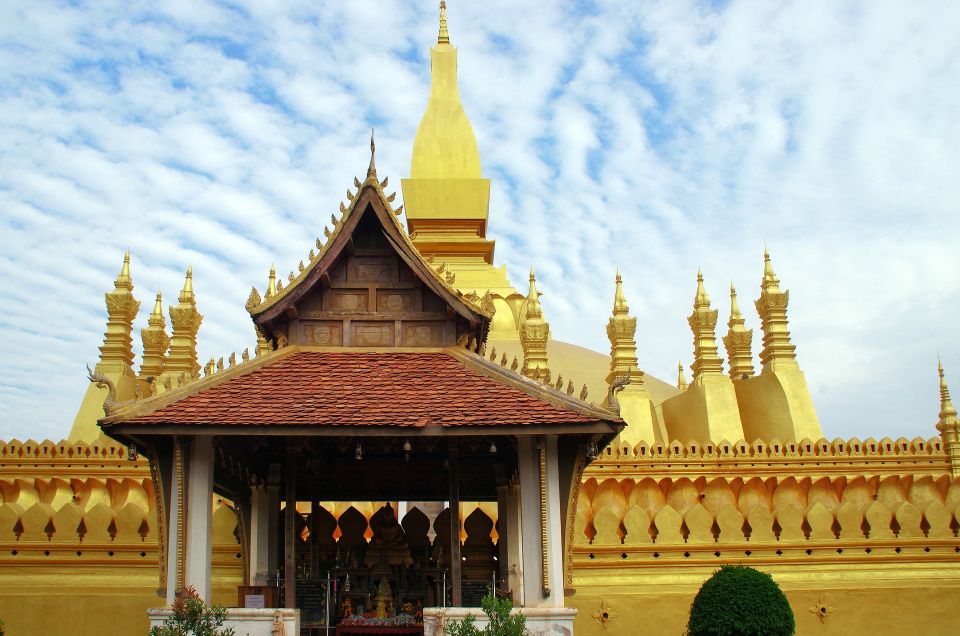 Vientiane: Private Full-Day Tour With Buddha Park and Lunch - Key Points