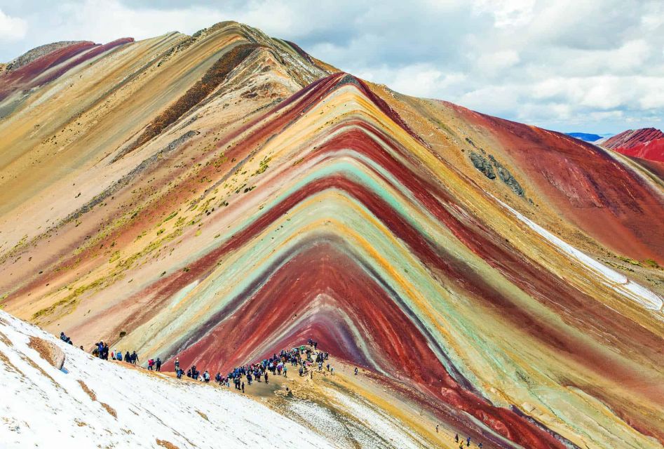 Vinicunca Rainbow Mountain Full Day - Key Points