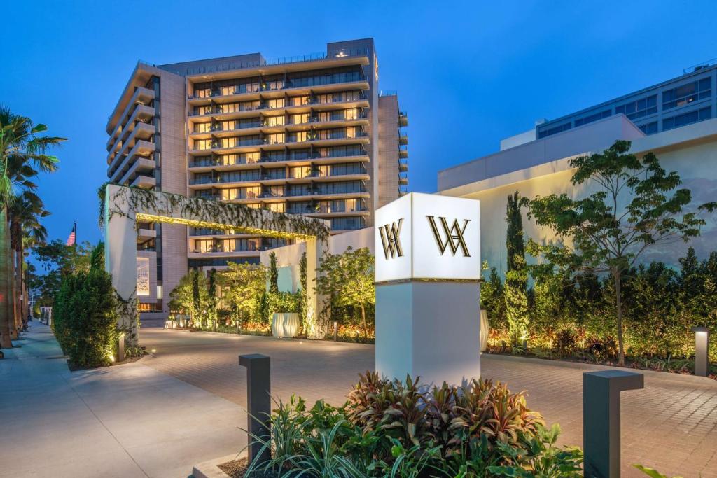 Waldorf Astoria Beverly Hills Review