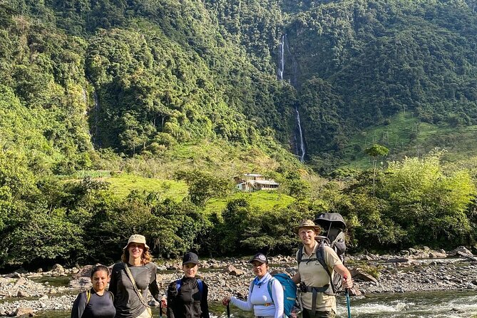 Waterfalls Valley Near Medellin - Good To Know