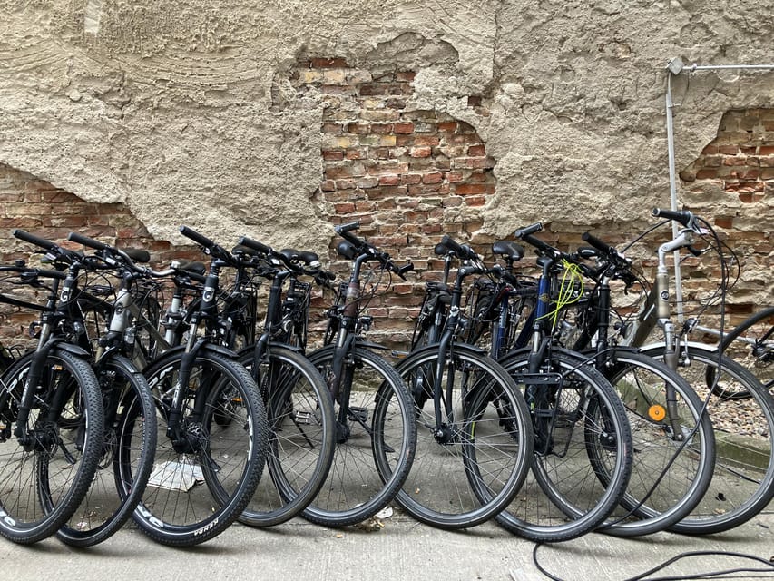 Weekend Bike Rental - Key Points