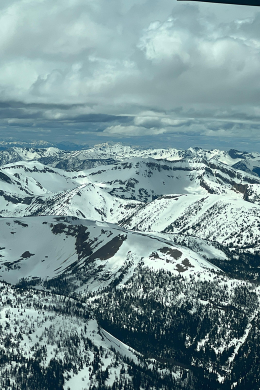 West Yellowstone: 30 Minute Aerial Tour Yellowstone Skyline - Key Points