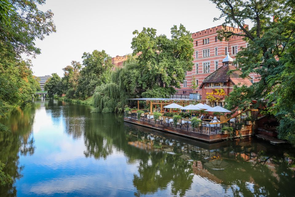 Wrocław: Old Town and Ostrów Tumski Walking Tour in English - Good To Know