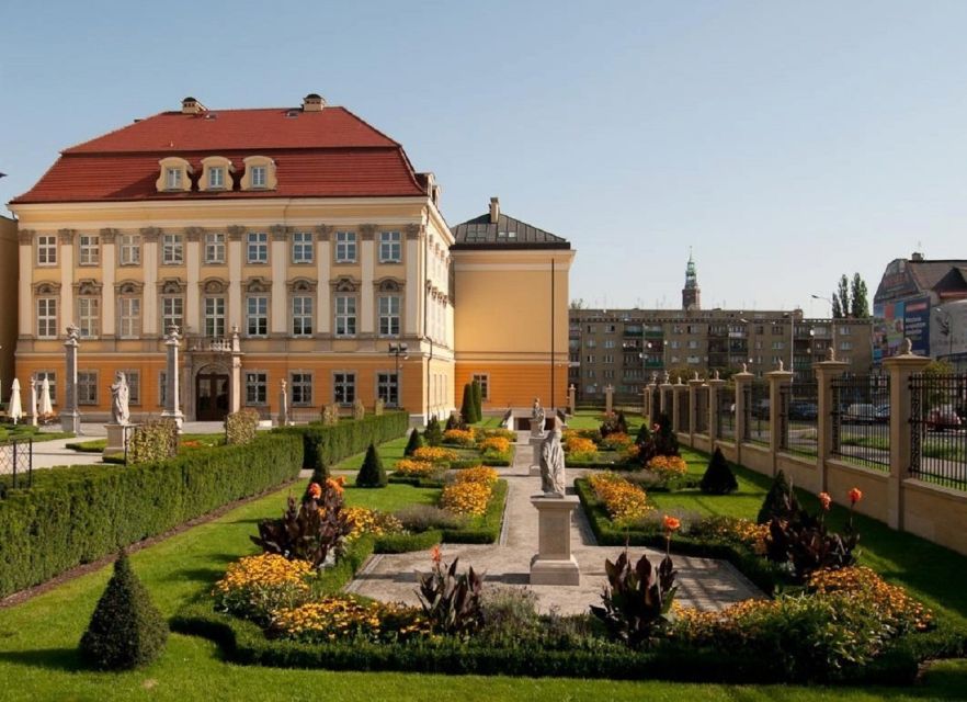 Wroclaw Royal Palace Private Guided Tour - Good To Know