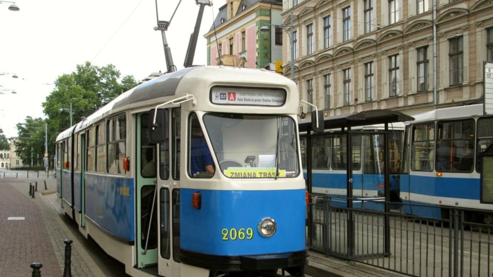 Wroclaw: Tour by Large Historic Tram (1,5 H, 32 Seats) - Good To Know