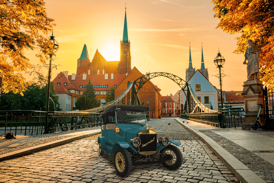 Wrocław: Tour of the Old Town in an Imperial E-car - Good To Know