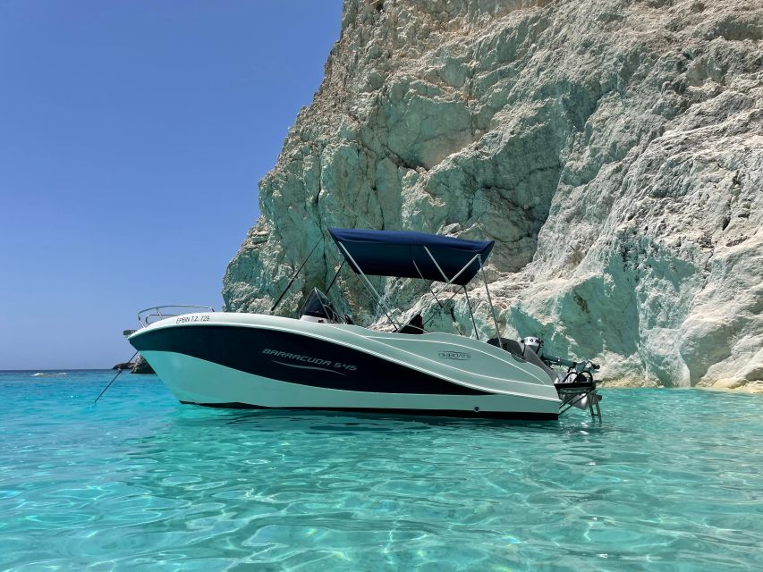 Zakynthos : Private Boat Cruise to Shipwreck and Blue Caves - Key Points