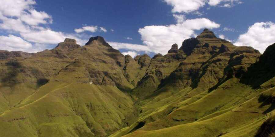 1/2 Day Drakensberg Mountains & Hiking From Durban - Overview of the Drakensberg Mountains