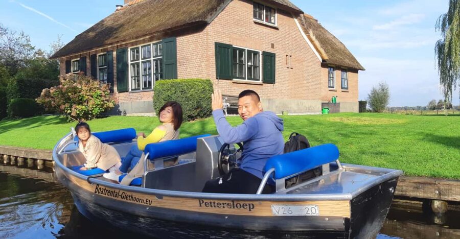 1 Hour Private Boattour With Local Captain Max 4 Persons