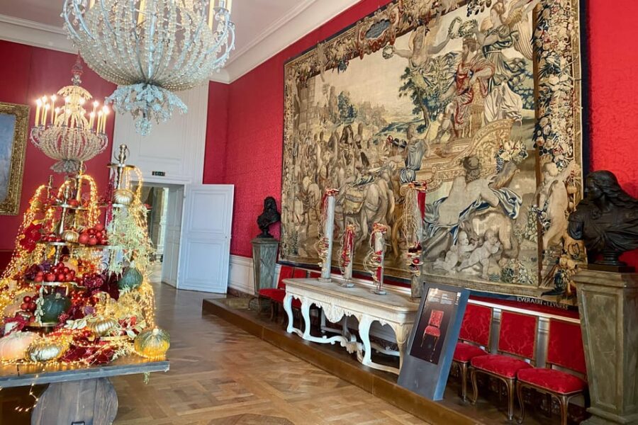 2-day 3 Loire Castles & Chablis Wines 4 Domains Private Tour