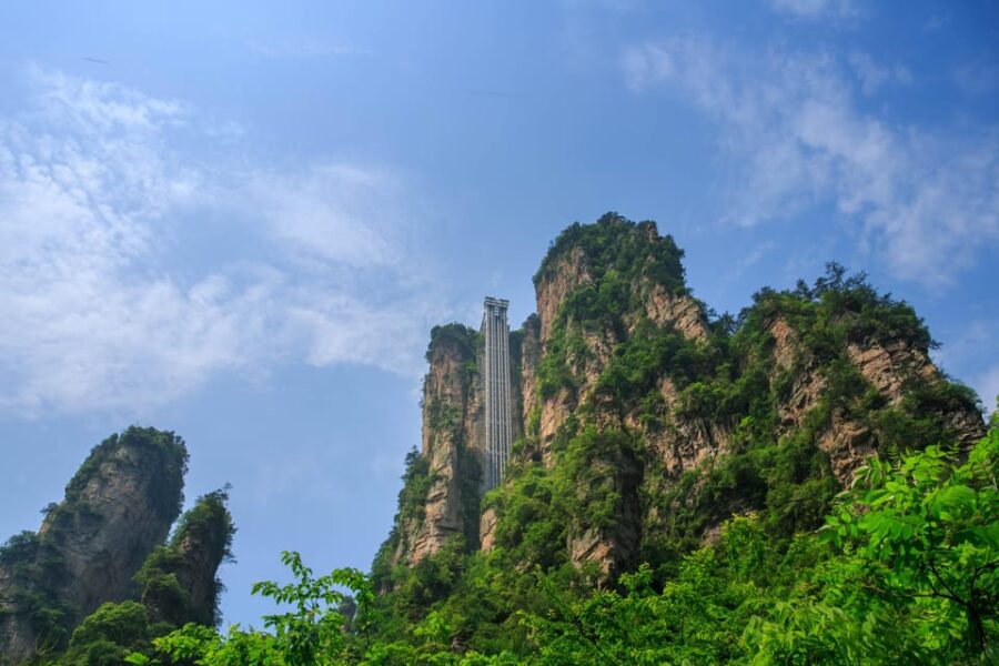 2-Day Classic Zhangjiajie Tour Including Tickets