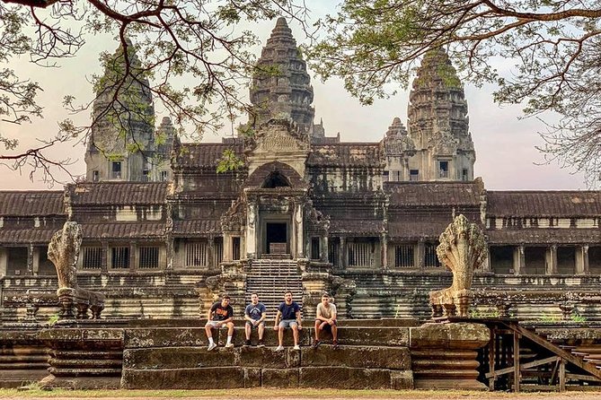 2-Day Explore Angkor Temple & Floating Village