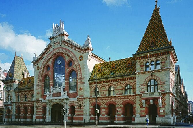 2-Hour Private Market Tour in Budapest With Free Tastings