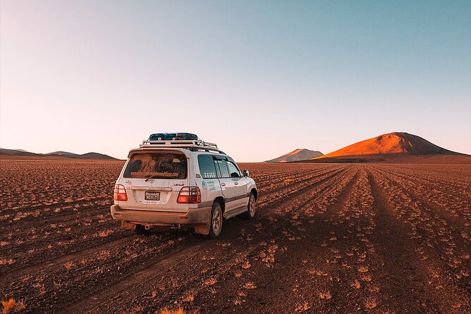 3-Day Private Tour of Uyuni Salt Flats and Colored Lagoons Roundtrip From Uyuni