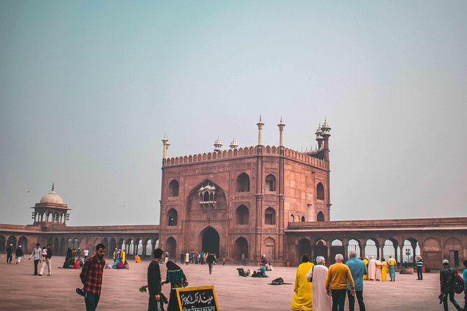 3-Hour Small Group Old Delhi Rickshaw Ride & Guided Tour