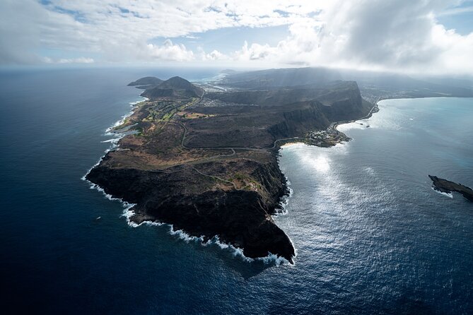 30 Minutes PRIVATE Helicopter Tour in Honolulu
