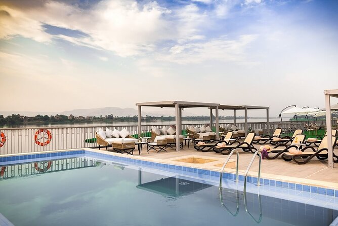 4 Days Nile Cruise From Aswan to Luxor 5*