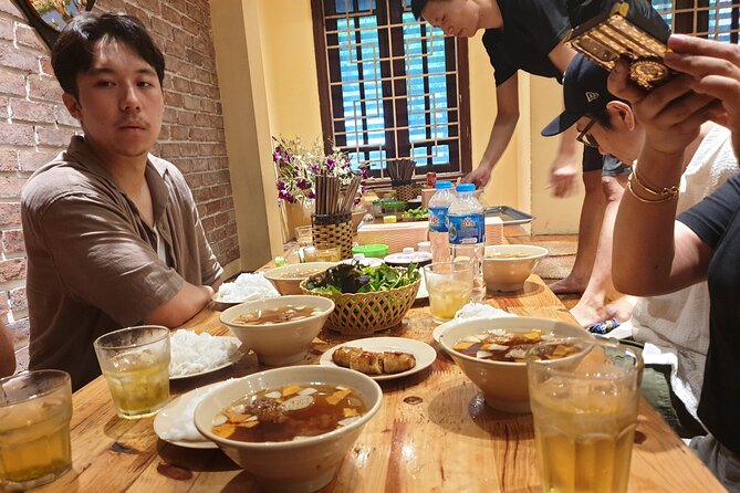 4 Hour Authentic Hanoi Streetfood With Local Market Visit - Experience Overview