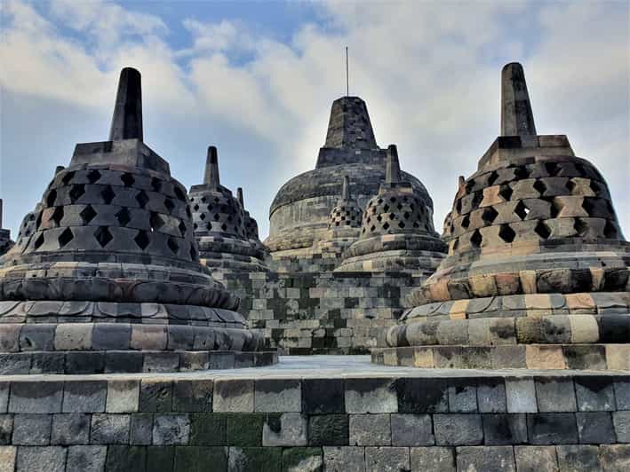 4D3N With 1-Night Manohara Borobudur 2-Nights Yogyakarta