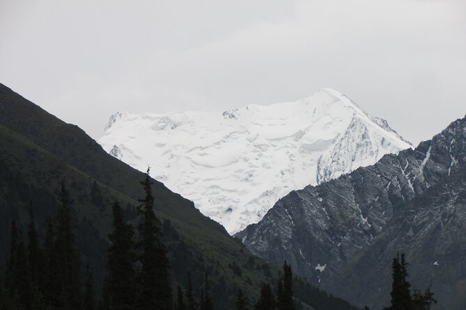 5 Days Sightseeing and Skiing Trip in Kyrgyzstan