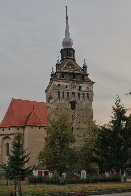 A Journey Through the Middle Ages Plus a Traditional Meal. - Overview of the Tour