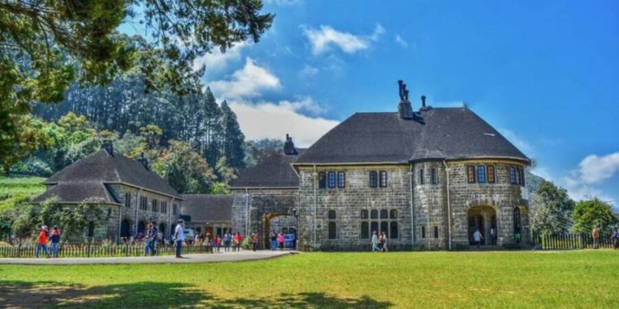 A Romantic Getaway Spanning Nine Days Amidst the Picturesque