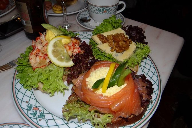 A Well Balanced History and Food Tour With Focus on the Scandinavian Kitchen