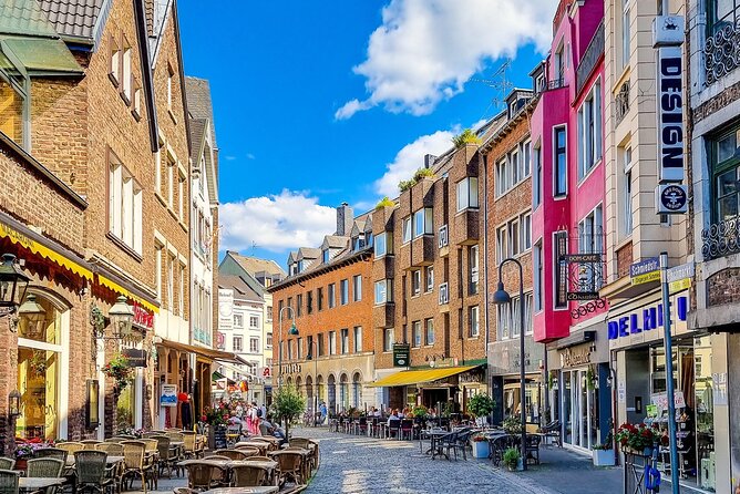 Aachen Scavenger Hunt and Sights Self-Guided Tour