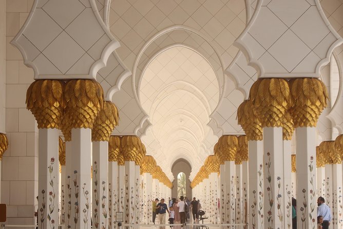 Abu Dhabi City Tour From Dubai – Full-Day Tour