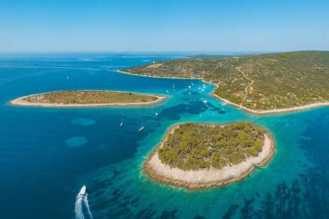 Adriatica Tour ( Blue Lagoon and Solta) From Trogir